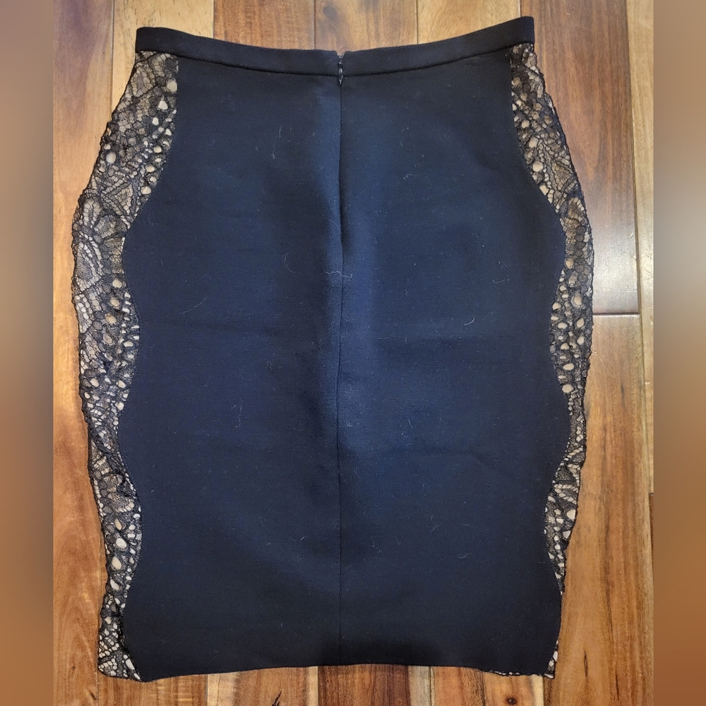 Emilio Pucci Lace Accent Fitted Skirt - Picture 2 of 2
